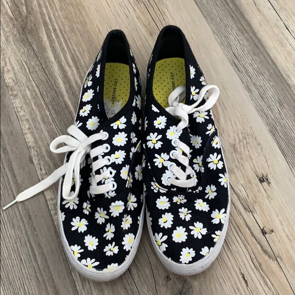Flower sneakers
